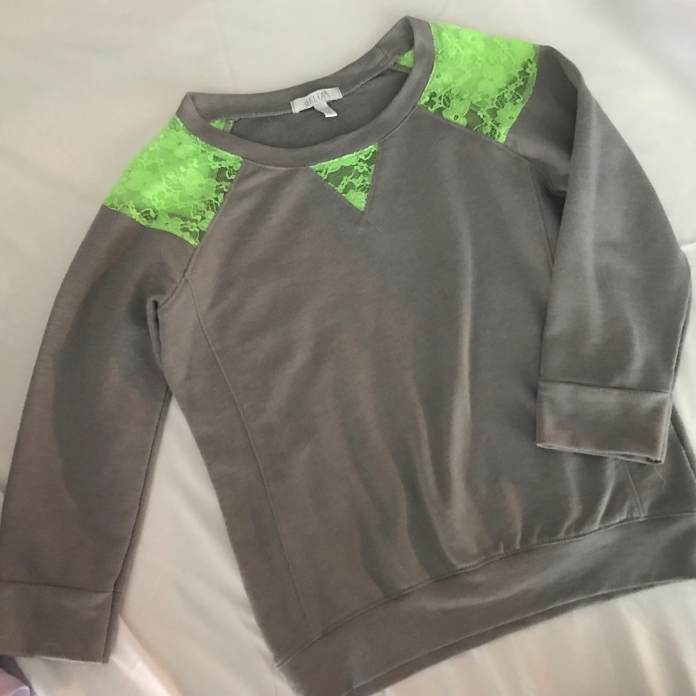 Delia’s Top - image 1